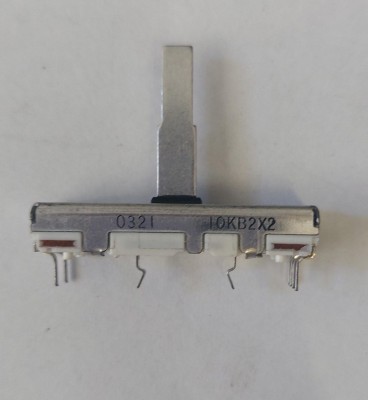Fader 10KB2X2 (with center) 4mm shaft 