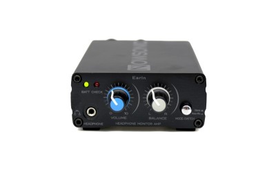 Wired stereo amplifier for in-ear monitoring in the studio and on stage