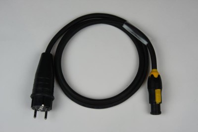 Premade power cable  Rubber 3*1,5mmý keraf m to powercon true female 1 meter