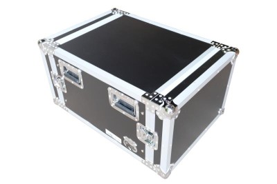 8U 19i extra deep (24 inch) rack case, met wielen